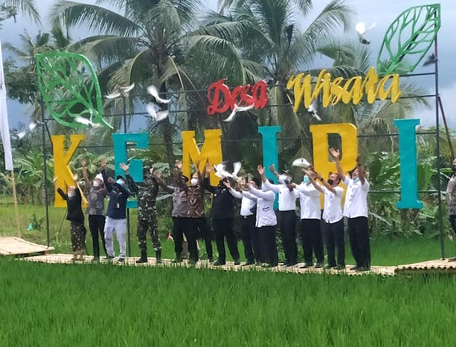 Bupati Hendy Bangga Desa Kemiri Secara Mandiri Jadi Desa Wisata